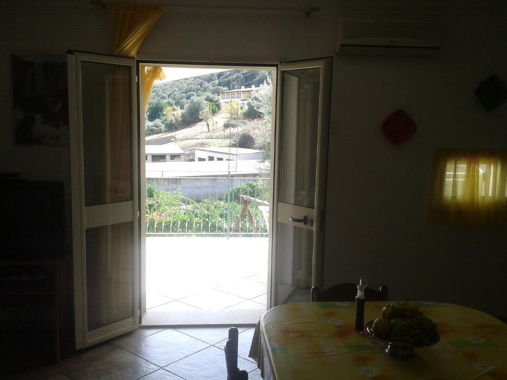 Appartamento Sa Funtana كارديدو الغرفة الصورة