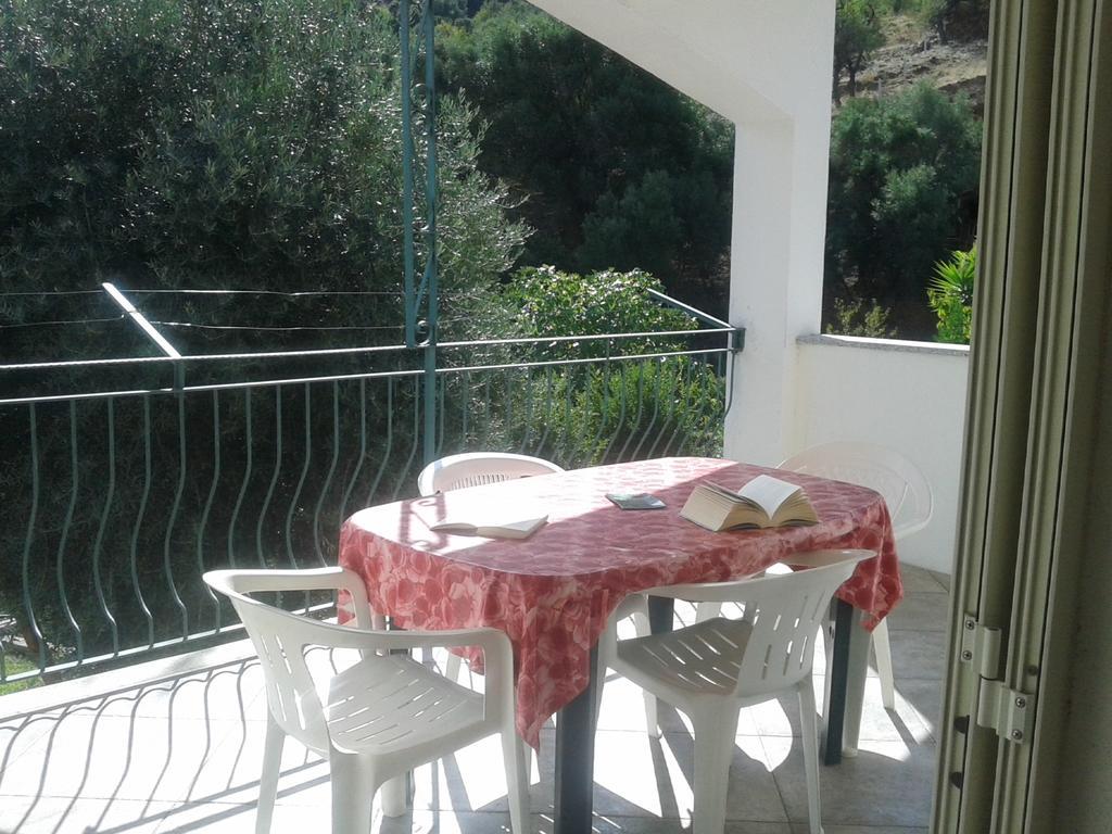 Appartamento Sa Funtana كارديدو الغرفة الصورة